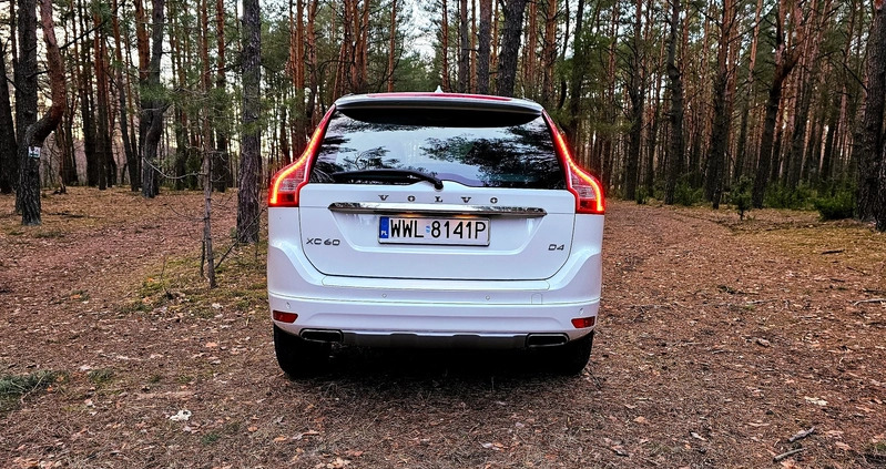 Volvo XC 60 cena 84900 przebieg: 129939, rok produkcji 2016 z Łochów małe 781